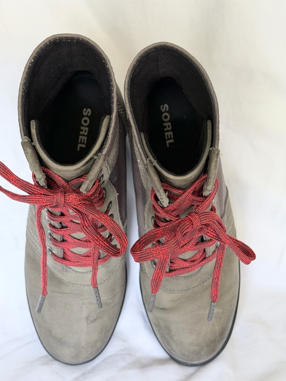 Sorel Gray Suede Ankle Boots with Red Laces women’s size 7 - Picture 8 of 10